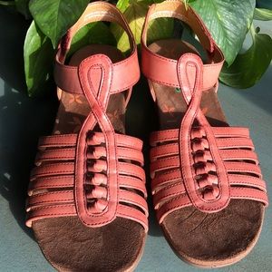 BareTraps Women's Honora Wedge Sandals - Peach 9W